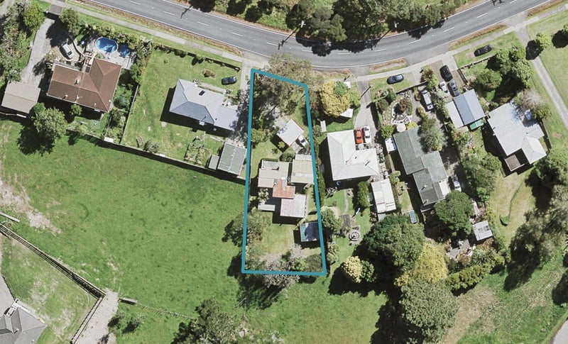 96 Mcentee Road, Waitakere, Auckland - Carousel 1