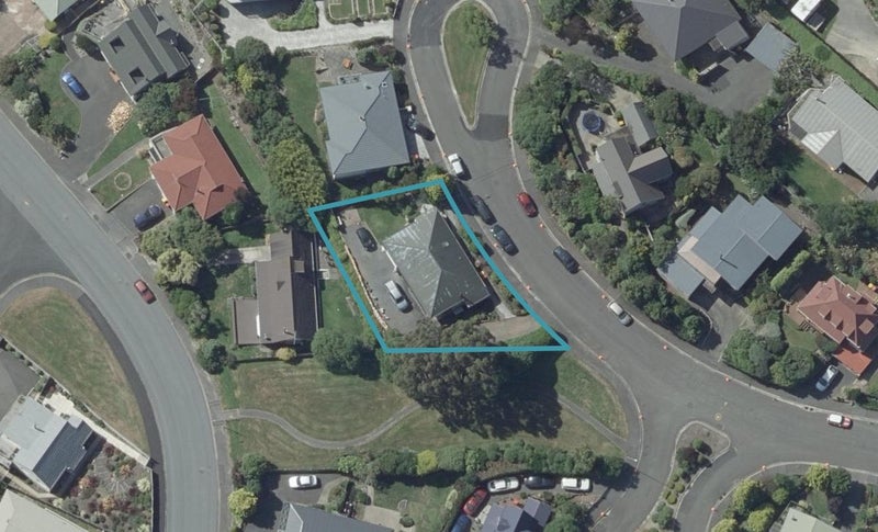 13 Calvert Place, Shiel Hill, Dunedin - Carousel 1