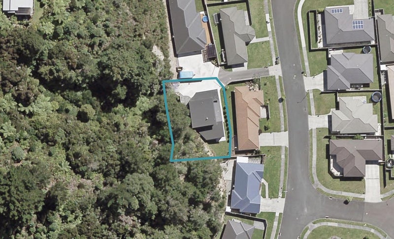 16 Aragon Grove, Kingsley Heights, Upper Hutt - Carousel 1
