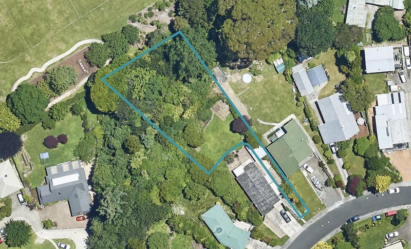 9A Tirita Street, Kawaha Point, Rotorua - Carousel 1