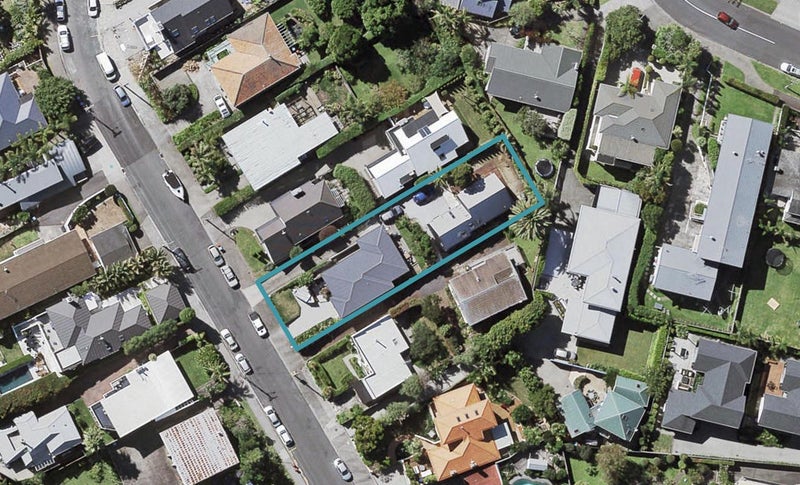 33A Comins Crescent, Mission Bay, Auckland - Carousel 1