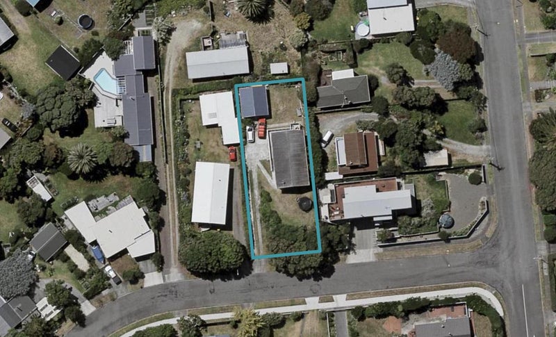 11 Jane Street, Waikanae Beach, Waikanae - Carousel 1