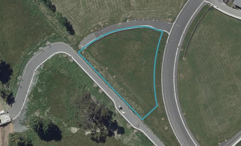 10 Redmund Spur Road, Kennedys Bush, Christchurch - Carousel 1