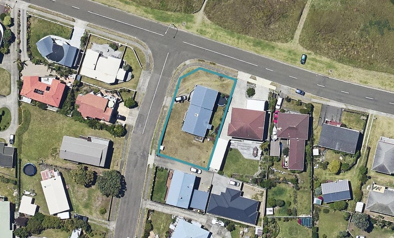 8 Tuati Street, Ohope, Ohope - Carousel 1