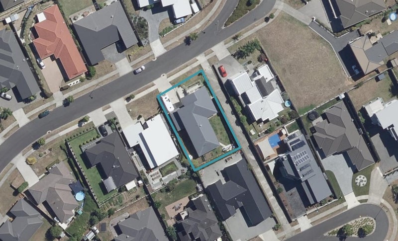 14 Raddington Way, Huntington, Hamilton - Carousel 1
