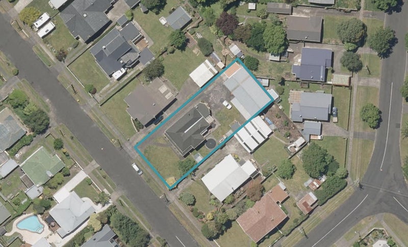 33 Jellicoe Street, Whanganui East, Whanganui - Carousel 1