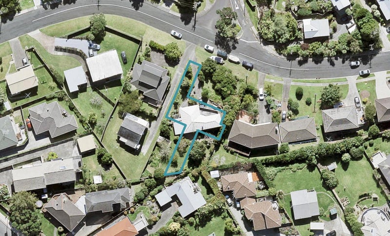 5B Willis Street, Torbay, Auckland - Carousel 1