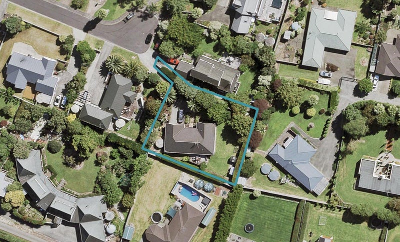 8 Vintners Close, Huapai, Kumeu - Carousel 1