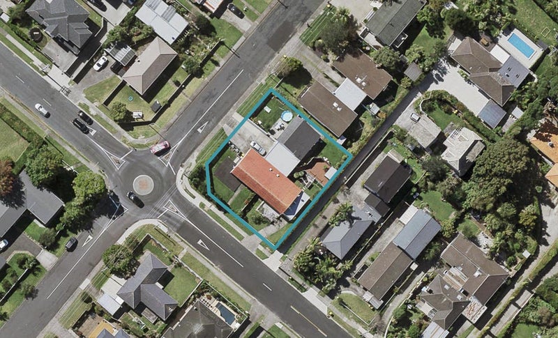 2/142 Nile Road, Milford, Auckland - Carousel 1