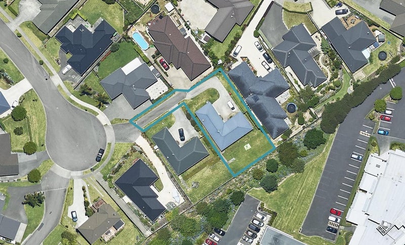 29 Danny Place, Pyes Pa, Tauranga - Carousel 1
