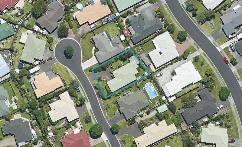 14 Golden Heights, Hairini, Tauranga - Carousel 1