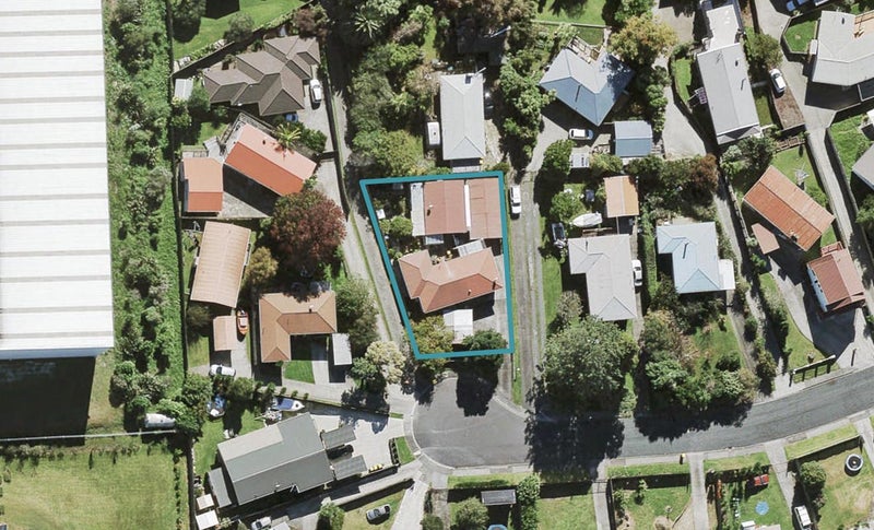 21 Justin Place, Te Atatu Peninsula, Auckland - Carousel 1
