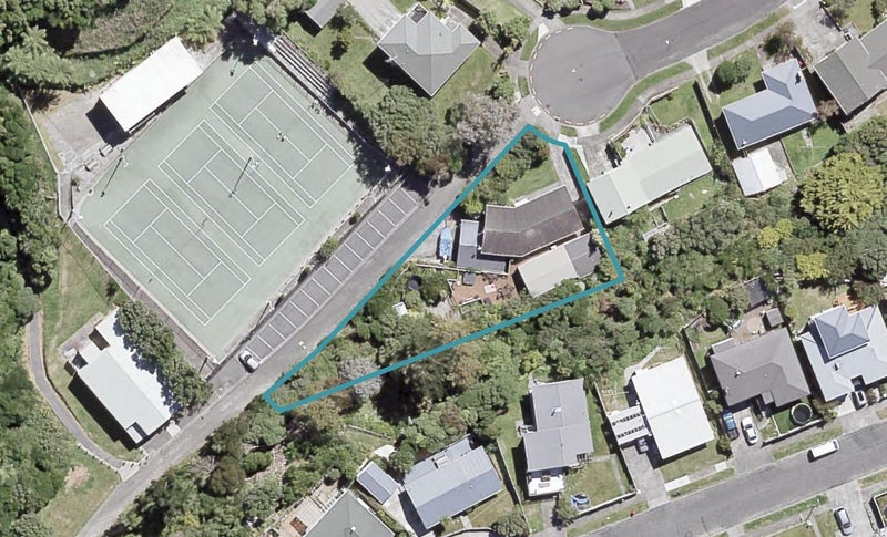 9 Barberry Grove, Maungaraki, Lower Hutt - Carousel 1