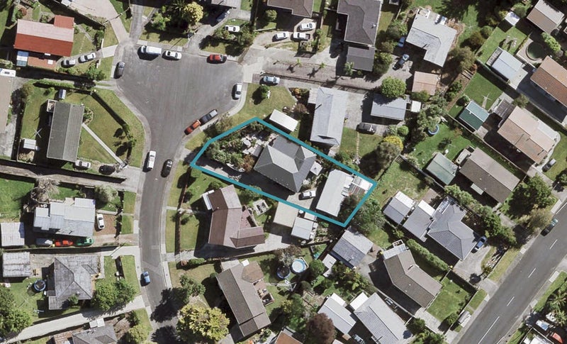 8 Pankhurst Place, Sunnyvale, Auckland - Carousel 1