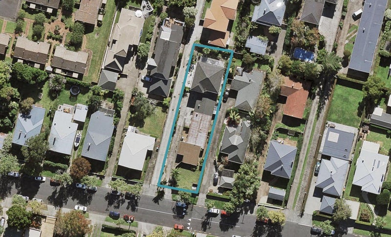 1/12 St Leonards Road, Mount Eden, Auckland - Carousel 1