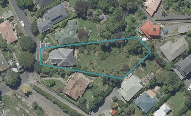 38 Grandview Crescent, Opoho, Dunedin - Carousel 1