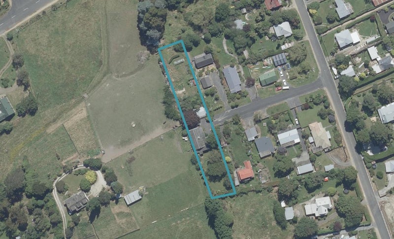 9 The Terrace, Warrington, Waikouaiti - Carousel 1