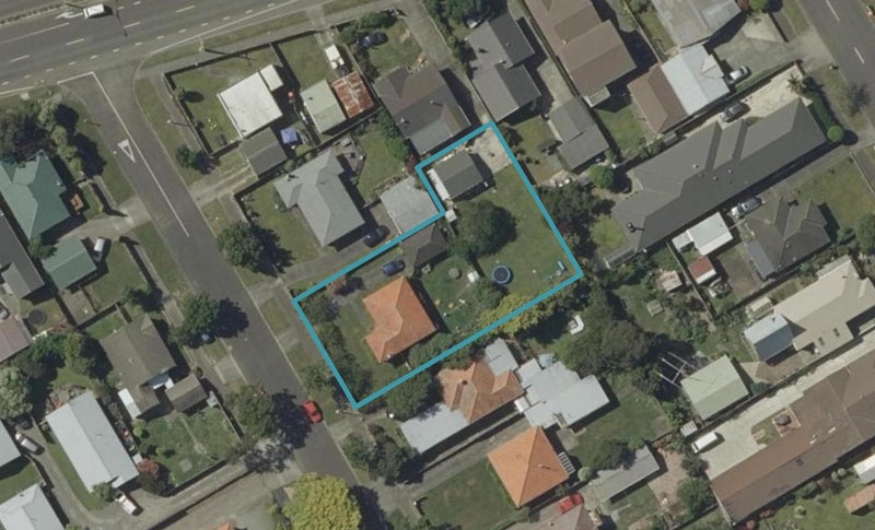 9 Ihle Street, Terrace End, Palmerston North - Carousel 1