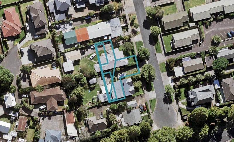 1/14 Highbury Street, Avondale, Auckland - Carousel 1