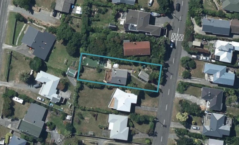 9 Herewini Street, Titahi Bay, Porirua - Carousel 1