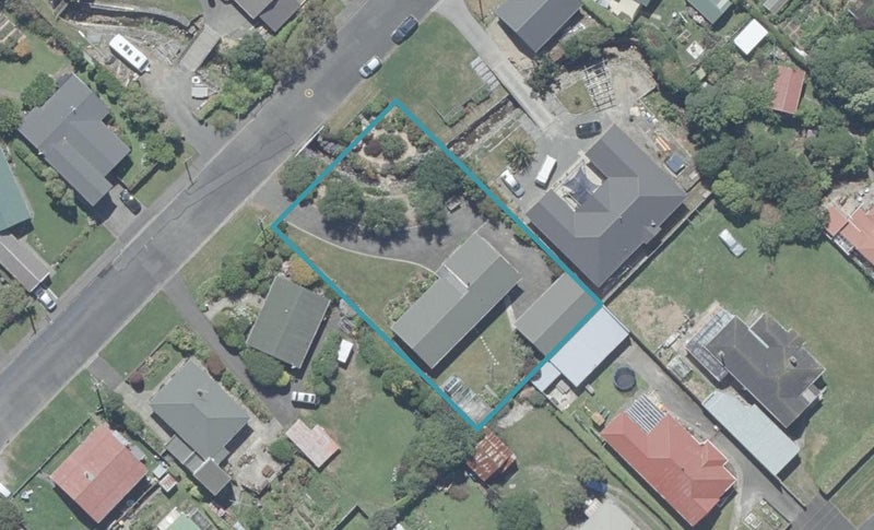 6 Blackman Avenue, Sawyers Bay, Port Chalmers - Carousel 1