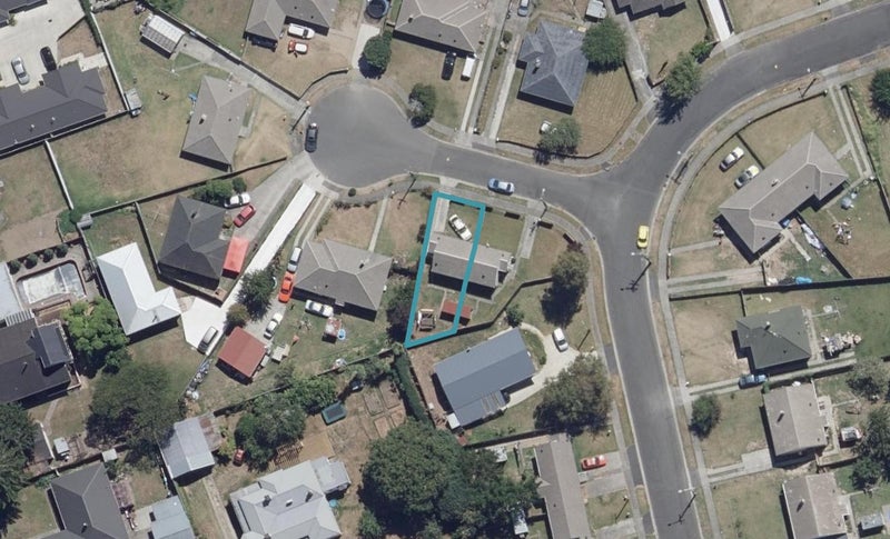 1B Emerson Place, Enderley, Hamilton - Carousel 1