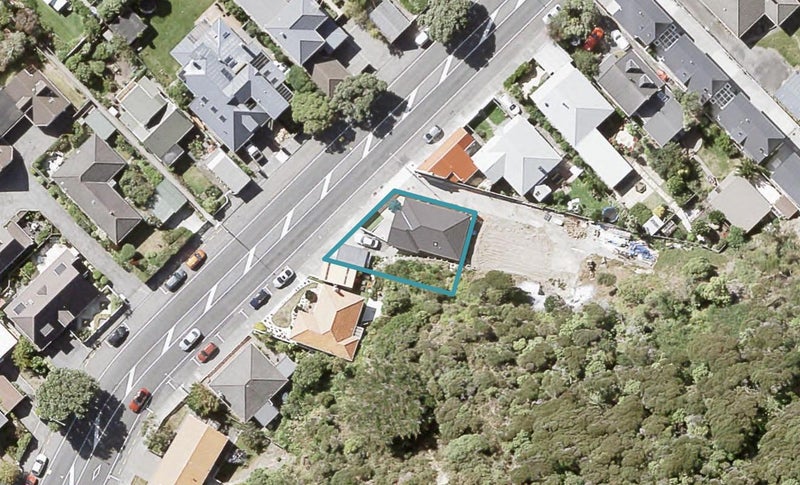 1/131 Muritai Road, Eastbourne, Lower Hutt - Carousel 1