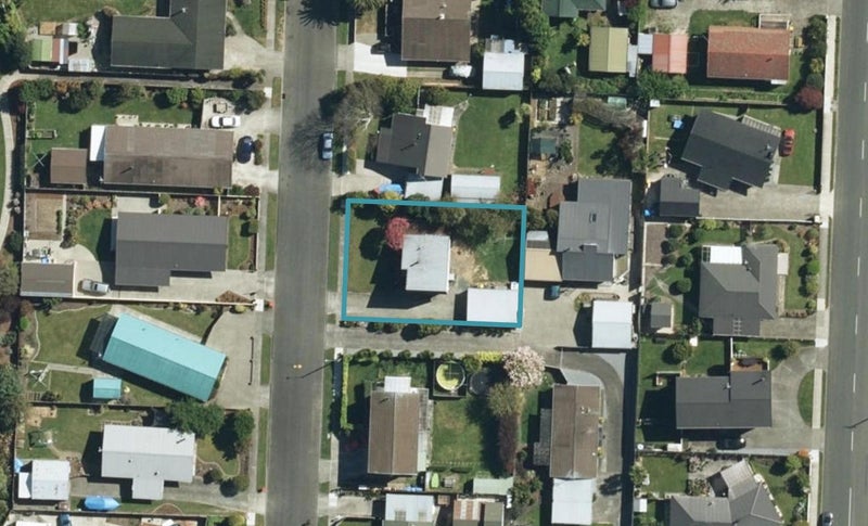 21 Pethybridge Street, Motueka - Carousel 1