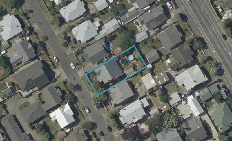 11 Kowhai Avenue, Takaro, Palmerston North - Carousel 1