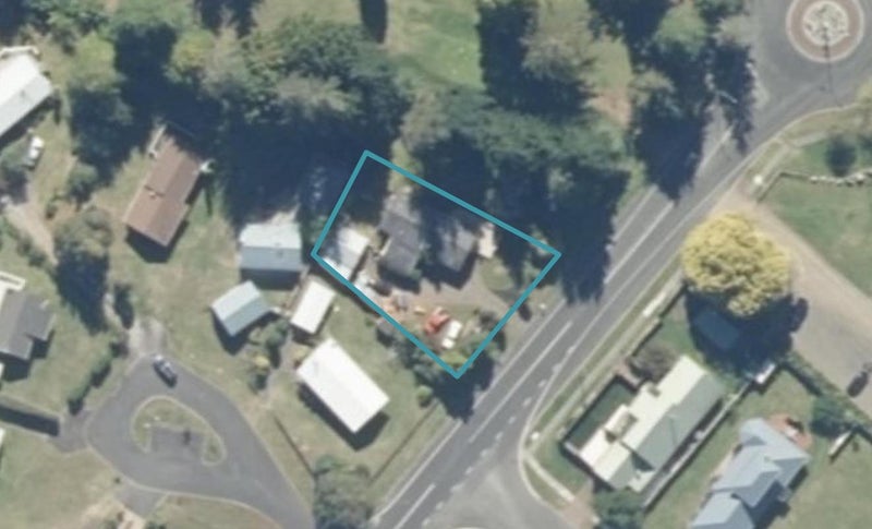 84 Kinloch Road, Taupo - Carousel 1