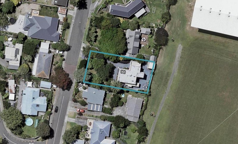 47 Margaret Road, Raumati Beach, Paraparaumu - Carousel 1