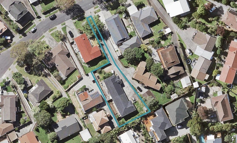 2/24 Colum Place, Bucklands Beach, Auckland - Carousel 1