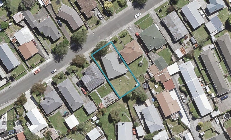 12 Oregon Drive, Maoribank, Upper Hutt - Carousel 1