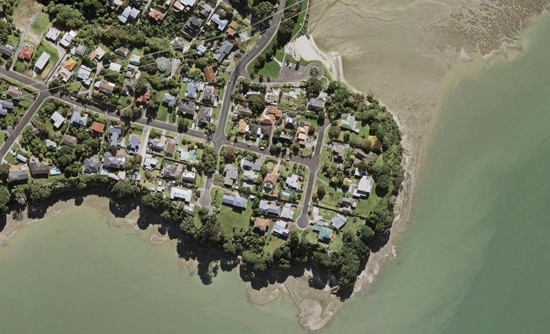 41 Hoskins Avenue, Hillsborough, Auckland - Carousel 1