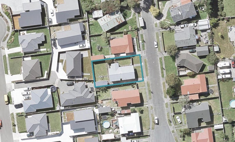 16 Dewsbury Grove, Wainuiomata, Lower Hutt - Carousel 1