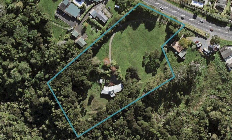 66 Albany Highway, Greenhithe, Auckland - Carousel 1