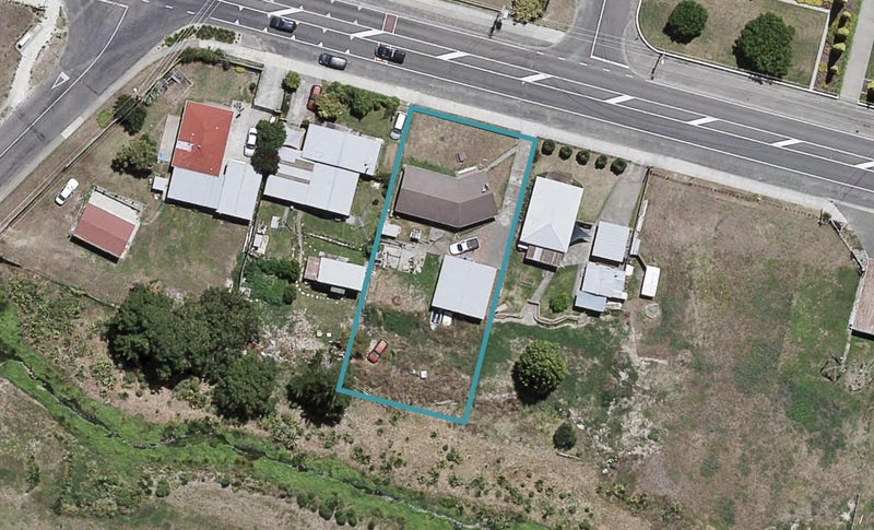 33 Maraekakaho Road, Bridge Pa, Hastings - Carousel 1