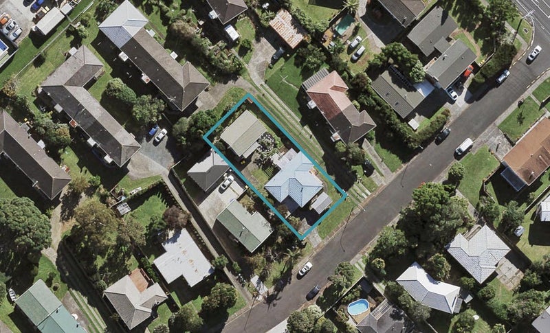 9 Ellen Avenue, Hillcrest, Auckland - Carousel 1