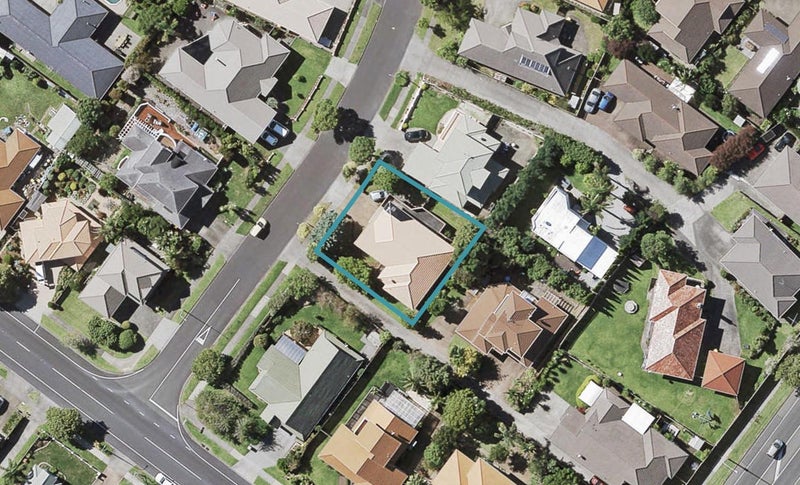 7 Matterhorn Crescent, Northpark, Auckland - Carousel 1