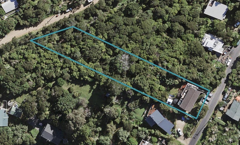 9 Burrell Road Extension, Oneroa, Waiheke Island - Carousel 1
