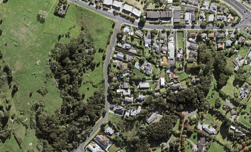13A Kyle Road, Greenhithe, Auckland - Carousel 1