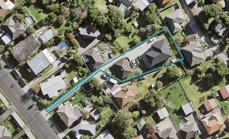 120 New Windsor Road, New Windsor, Auckland - Carousel 1