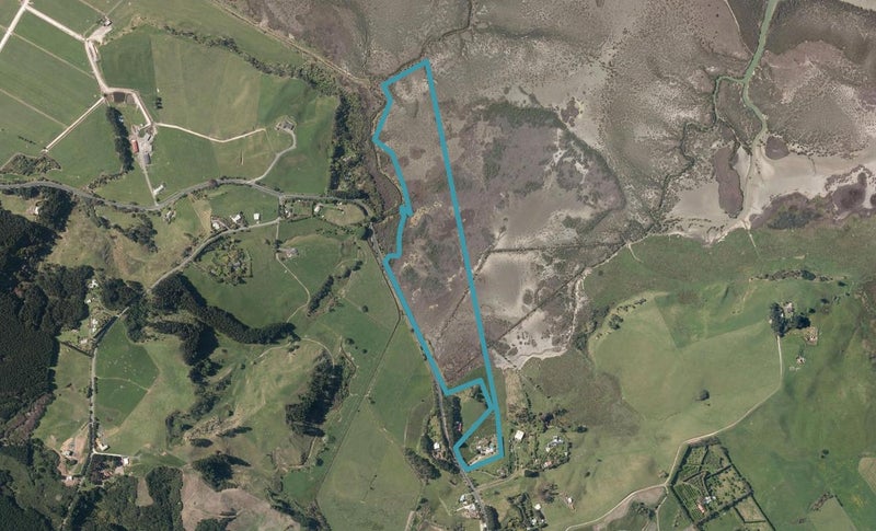 1772 South Head Road, Helensville - Carousel 1