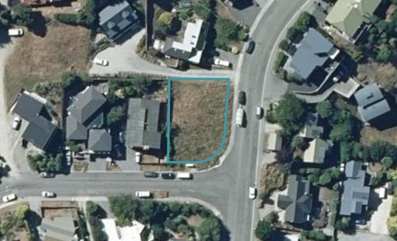 28 Greenstone Place, Fernhill, Queenstown - Carousel 1
