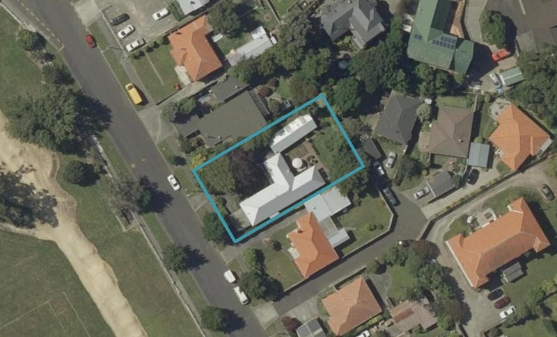 8 Freyberg Street, Roslyn, Palmerston North - Carousel 1
