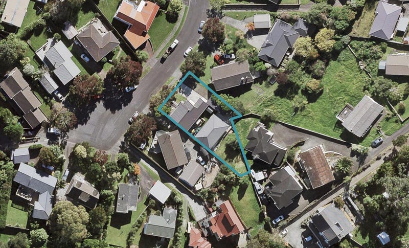 20 Sunward Rise, Glenfield, Auckland - Carousel 1