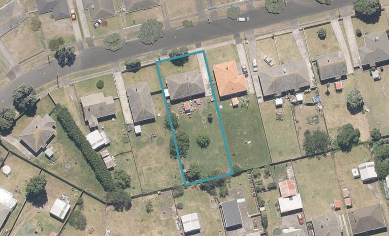 13 Maire Street, Gonville, Whanganui - Carousel 1