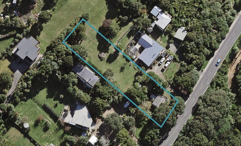 14 Onetangi Road, Onetangi, Waiheke Island - Carousel 1
