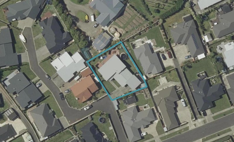 26 Chestnut Close, Kelvin Grove, Palmerston North - Carousel 1