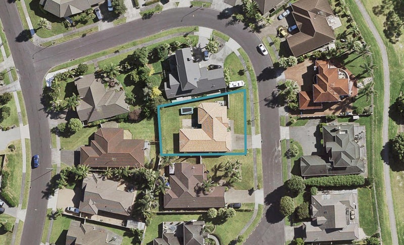 5 Crannich Place, Wattle Downs, Auckland - Carousel 1